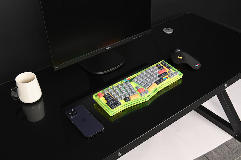 VickyBoard Split Keyboard – Neon Green